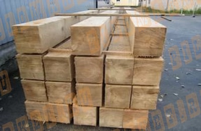 Брус обрезной 200х200 лиственница